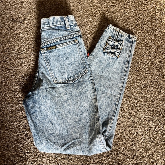 Vintage 80s 90s SASSON Acid Wash High Waist Denim Jeans with BOWS - Picture 1 of 6